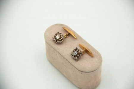 Par de botões de punho em ouro amarelo e platina com diamantes (2) 